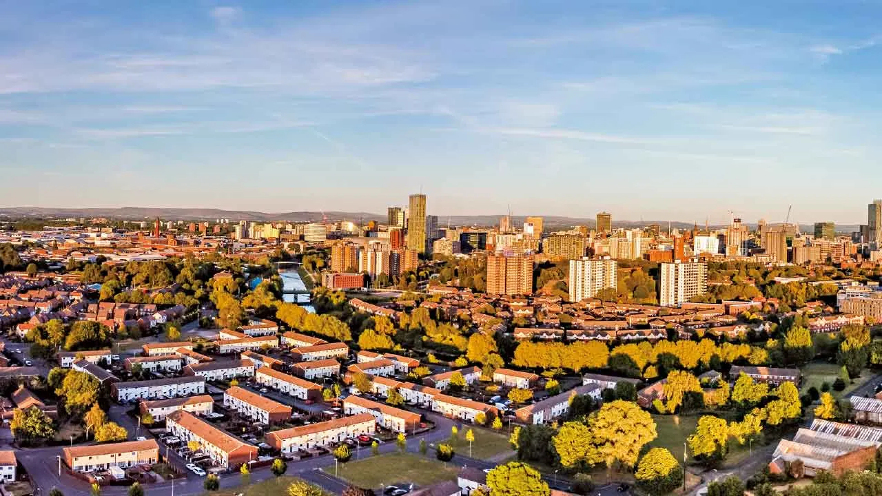 海外樓市｜港人成英樓最強海外買家 持2.6萬伙 佔13.7%