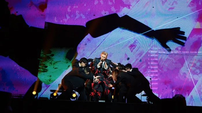 張天賦澳門騷首唱新歌《說謊者》 承諾2025晒腹肌