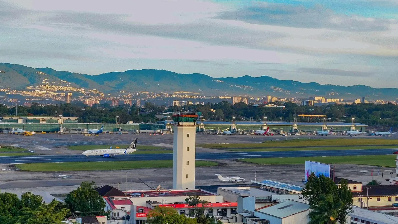圖為位於危地馬拉首都的拉奧羅拉國際機場。 (互聯網)