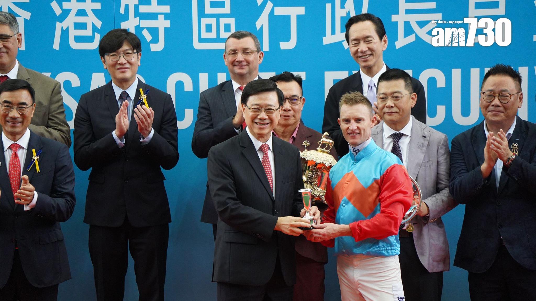 李家超：未來數月香港將有多項盛事舉行 續推「無處不旅遊」 (吳康琦攝)