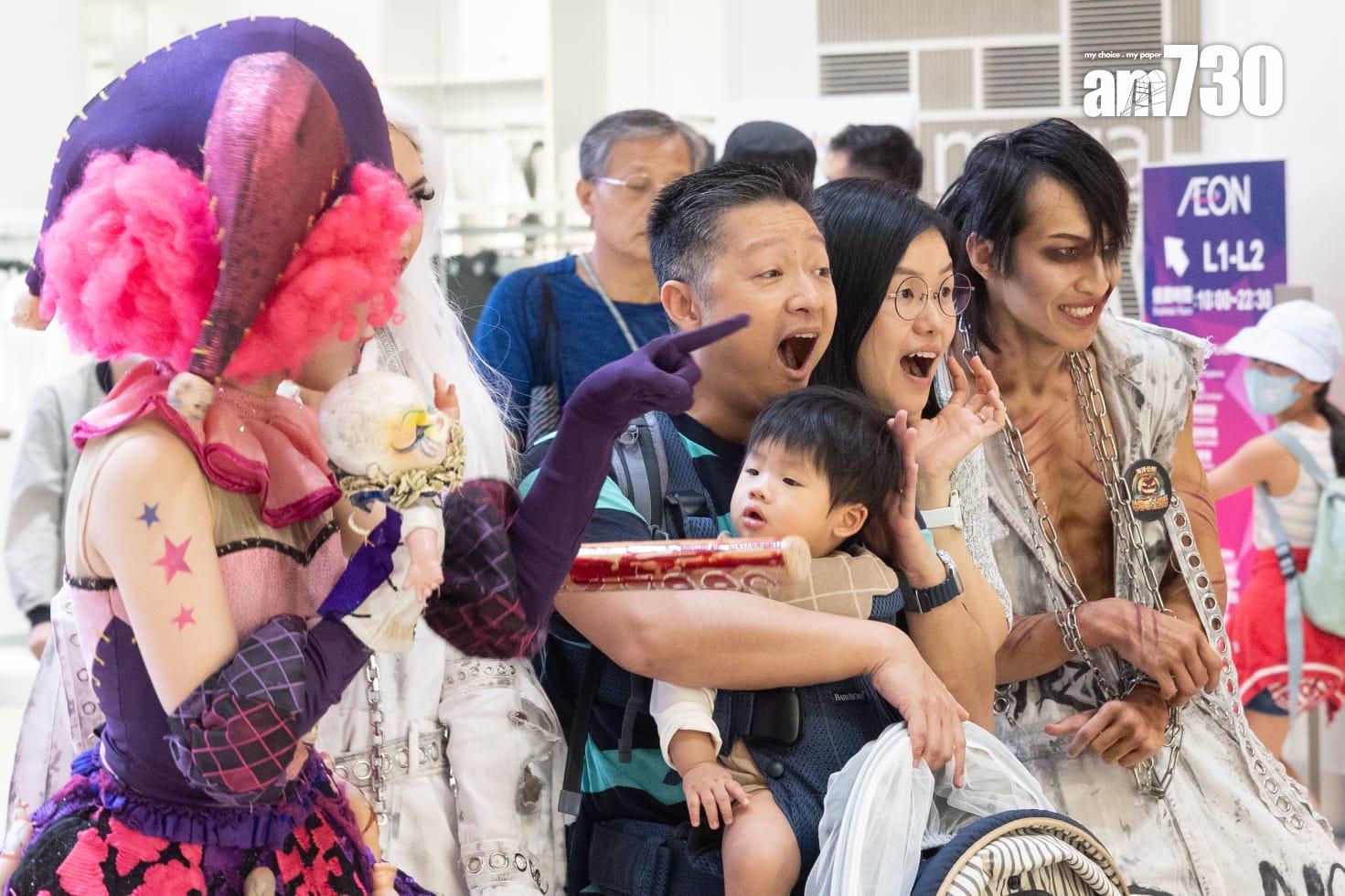 海洋公園嘩鬼組合大鬧MegaBox   哈囉喂六鬼屋玩齊要988元 (蘇文傑攝)