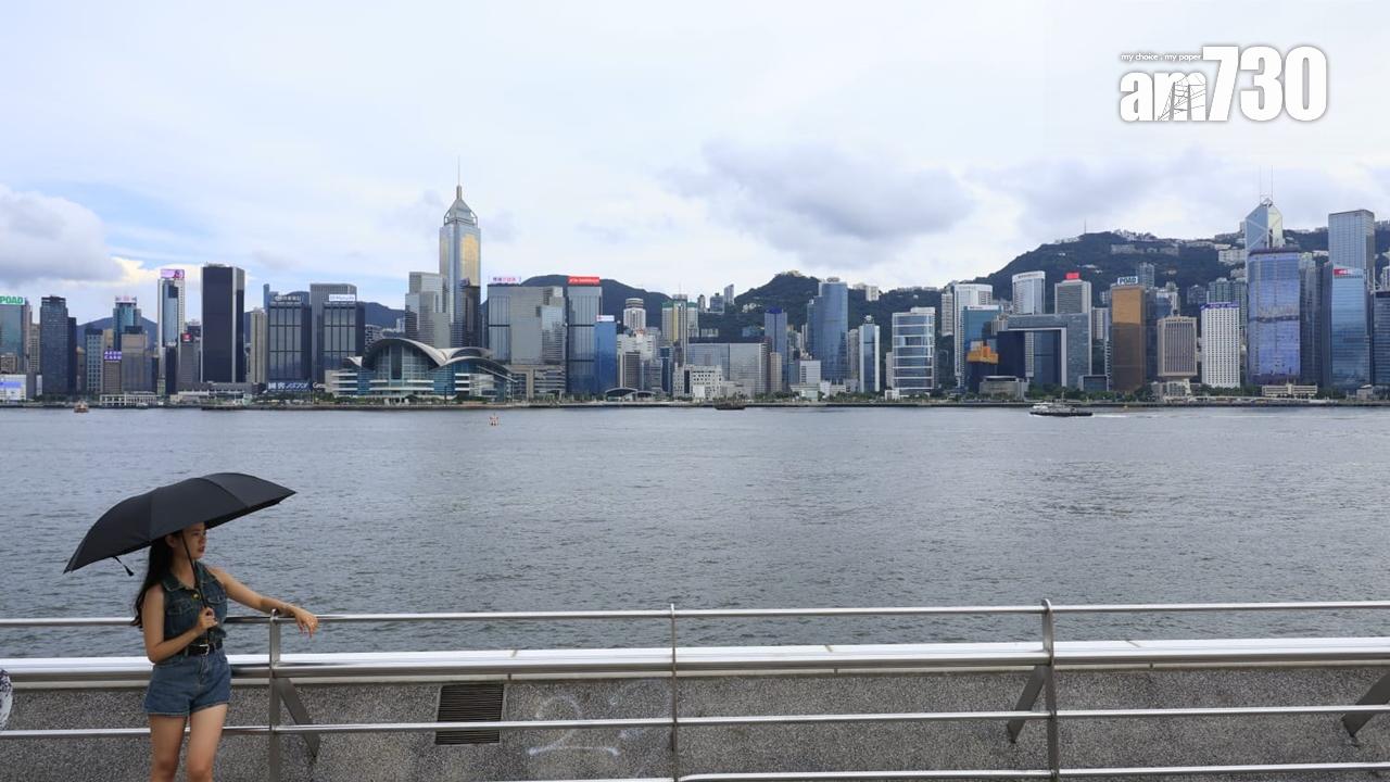 「桃芝」遠離所有風球除下，「天兔」已進入本港800公里。(資料圖片)