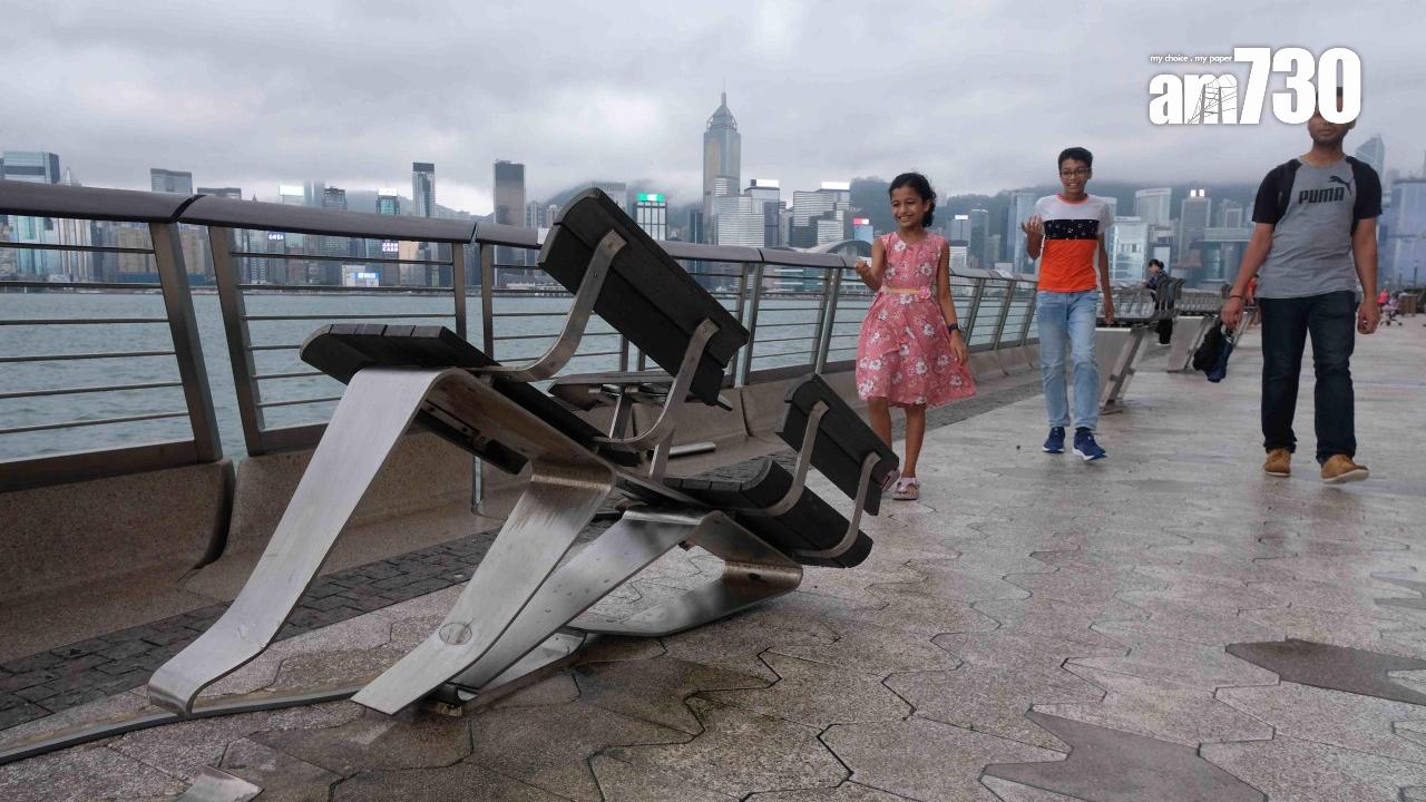 超強颱風「蘇拉」2023年襲港，當時曾發出十號颶風信號。（資料圖片）