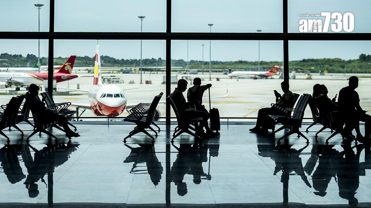 有報道指內地部分公職人員出境須先申請。(資料圖片／中通社)