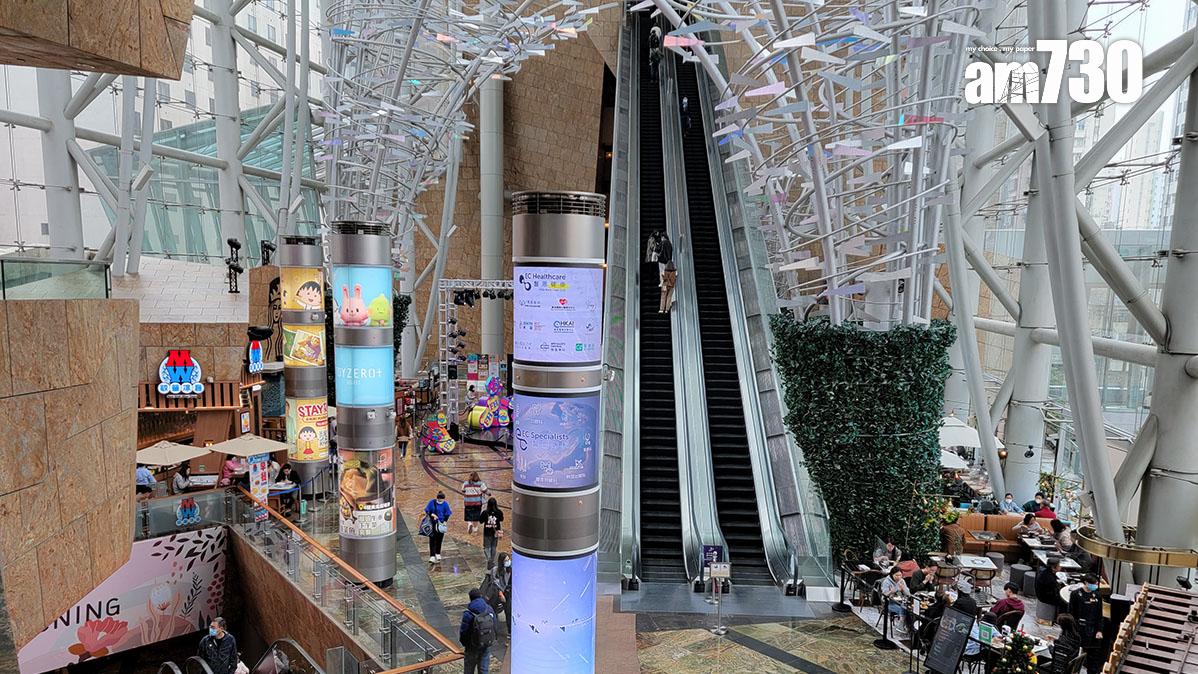 一名規劃署高級測量主任，承認在朗豪坊偷拍女子裙底斷正。(資料圖片)