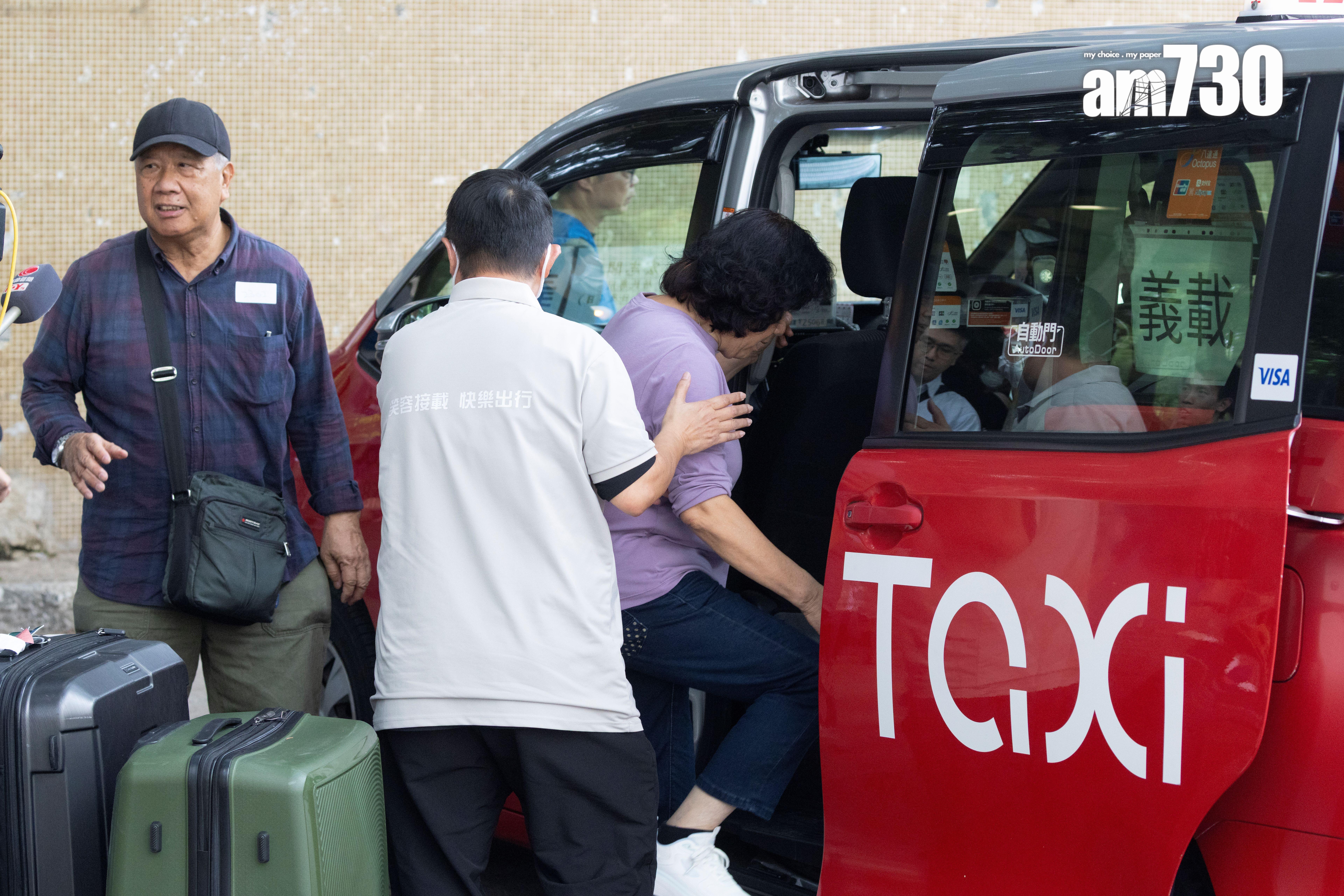 樂行的士車隊自大埔火災兩個多星期間，一直為災民提供義載服務，共派出約700車次。(資料圖片/蘇文傑攝)