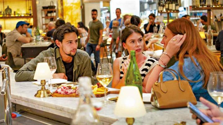 金髮女孩再現 美股續看高一線