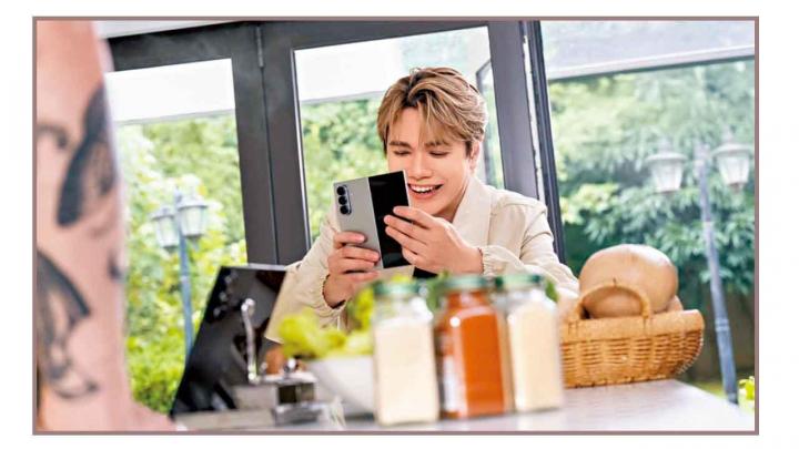 摺疊手機是未來的標準