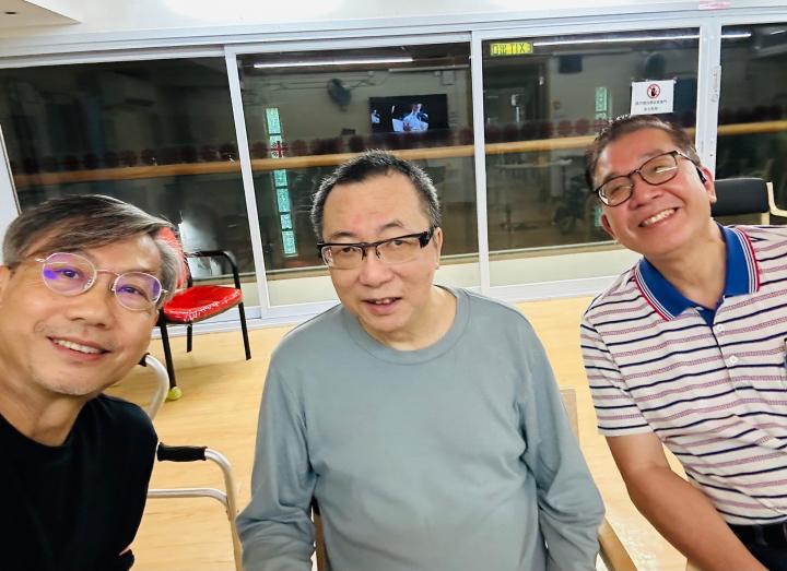 傳媒兄弟義行令我動容