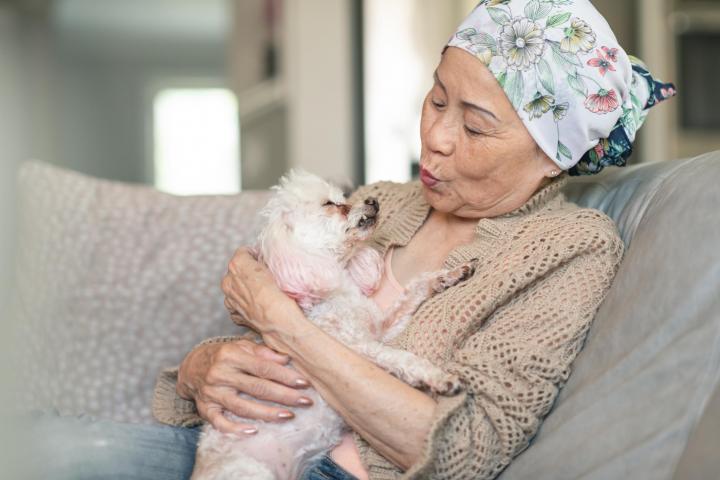 從孤單到溫暖:寵物治療如何助癌友渡過癌關?